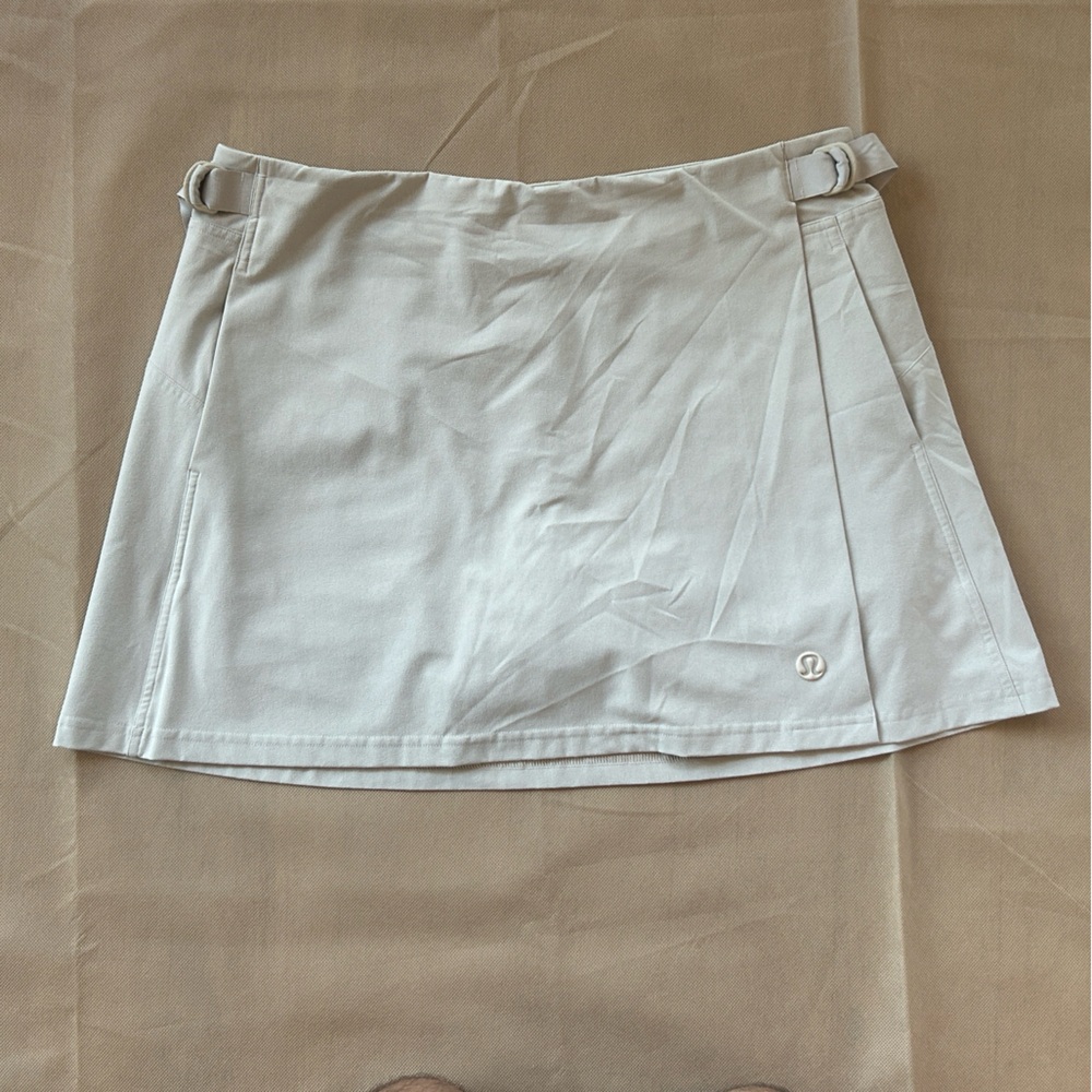 Lululemon Wrap-Front Mid-Rise Golf